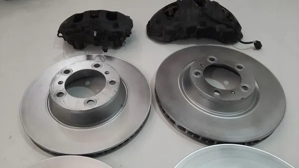 Conjunto Discos e Pastilhas OEM 971615662F para Panamera image 4