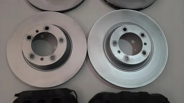 Conjunto Discos e Pastilhas OEM 971615662F para Panamera image 5