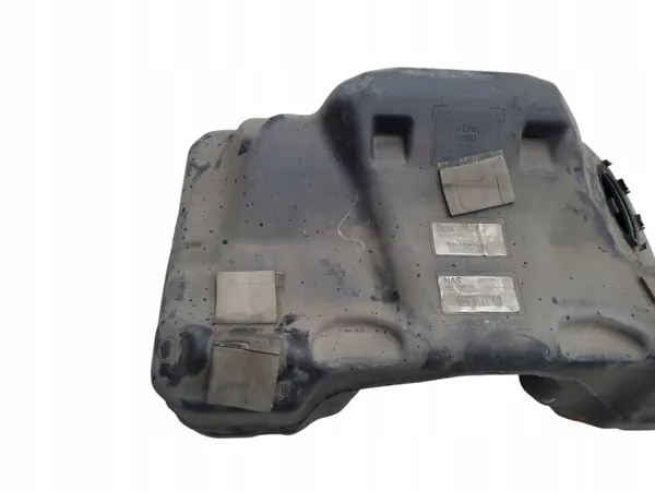 Land Rover Brandstoftank OEM BJ329K007AH - Gebruikt image 7