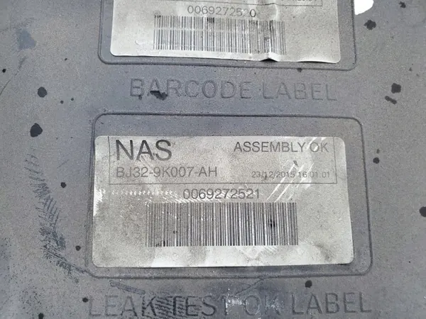 Land Rover Brandstoftank OEM BJ329K007AH - Gebruikt image 9