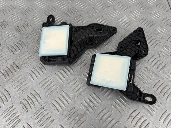 Sensor radar ponto cego Ford Puma MK2 ML3T-14H031-AK image 2