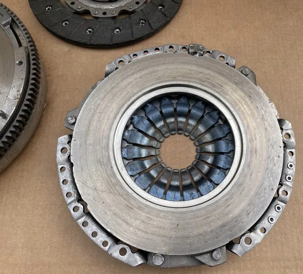 Volante de Dupla Massa 06K105266H VW Skoda Audi image 8