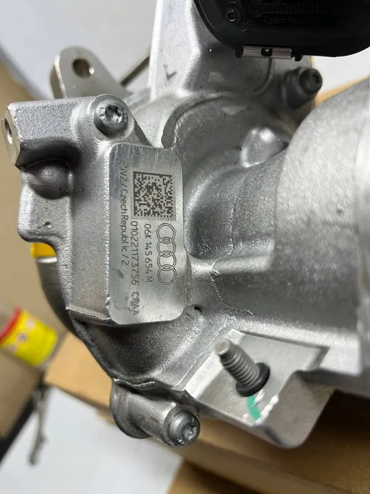 Audi Q3 2.0 TFSI Turbo Turbocompresor 06K145654K image 7
