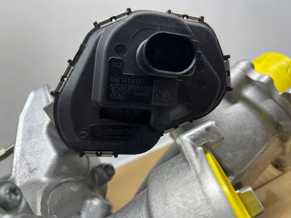 Audi Q3 2.0 TFSI Turbo Turbocompresor 06K145654K image 9