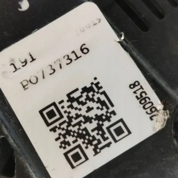 KIA Picanto 2012 Alternator 2609518 image 8