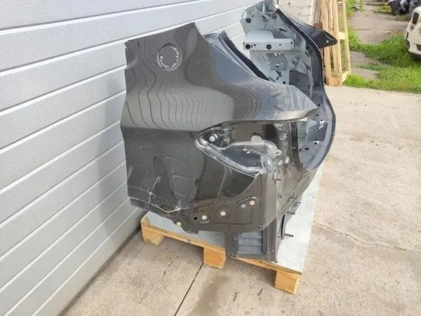 BMW X2 F39 takakoriopaneeli OEM 7467369 image 9