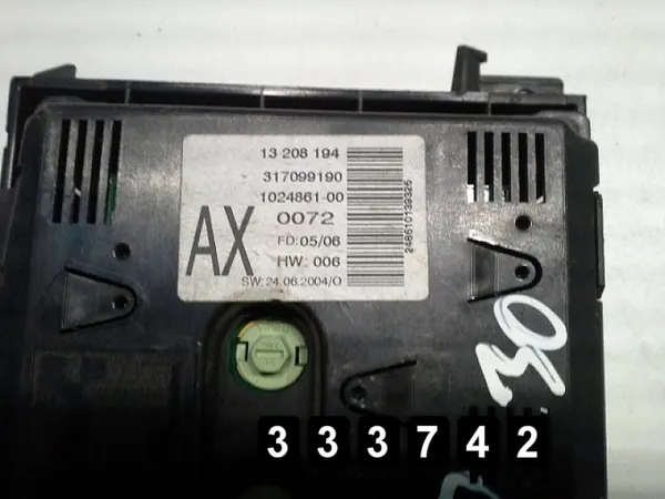 Opel Astra Display Bildschirm OEM AM-333742 Gebraucht image 3