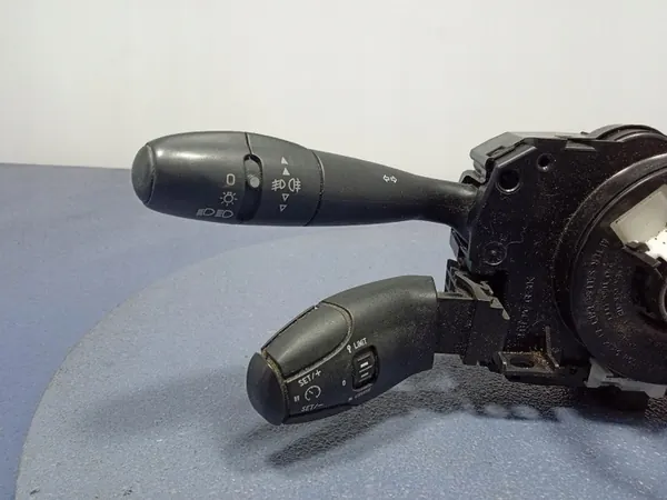 Stuurkolomschakelaar Peugeot 307 OE 98069976XT image 3