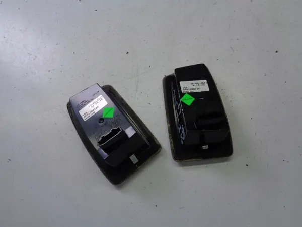 AUDI A1 LUZ TRASEIRA DIREITA 8X0945096 8X image 3