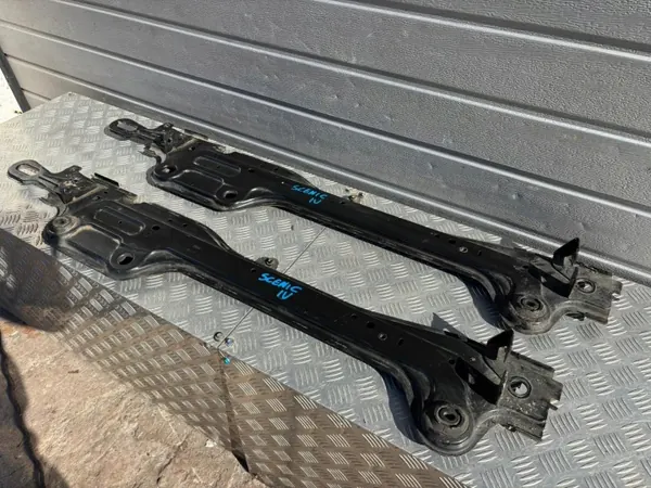 OEM IG AUTO PEŁCZYN Traverse Inférieure Radiateur image 3