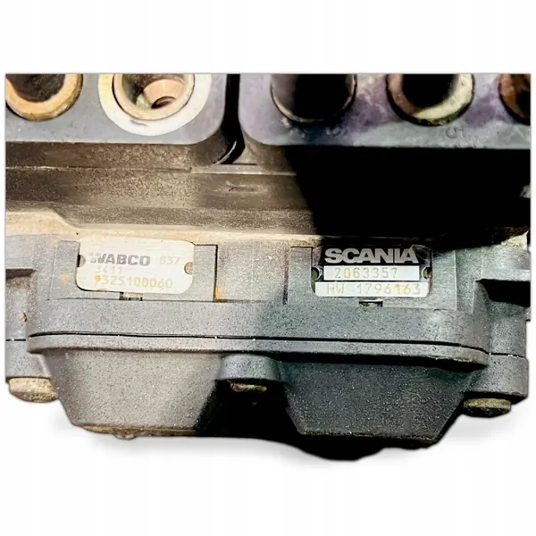 Sécheur d'air Scania OEM 2063357 - État utilisé image 5