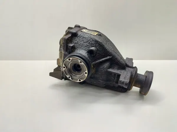 Taka-akselin tasauspyörästö OEM 7542514 BMW 5 E60/E61 image 2
