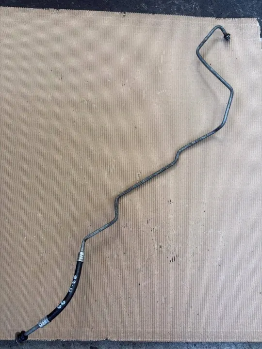 Mercedes-Benz Ölkühlerleitung OEM A642180 - Gebraucht image 2