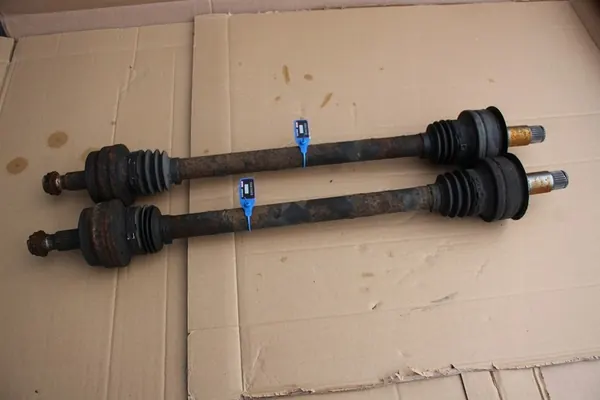 Arbres de transmission complets Mercedes W204 C200 1.8 Compressor image 1