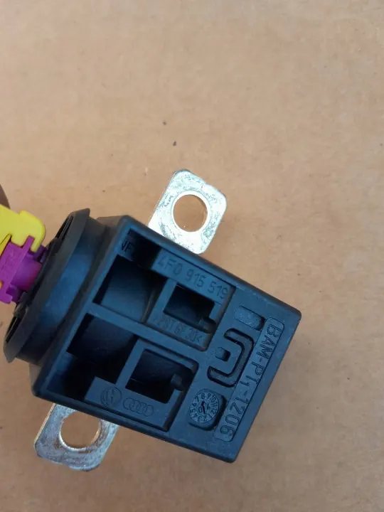 Fusible Pyrotechnique OEM 4F0915519 pour Audi A4 A6 A5 Q5 Q7 image 3