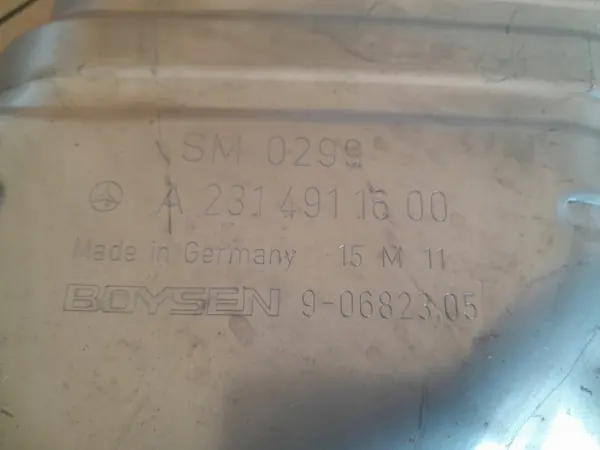 Mercedes-Benz OEM A2314911600 Silenciador Central Usado image 3