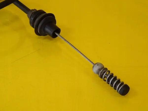 Enlace de gas VW Golf III OEM DRC69375 - Usado image 4