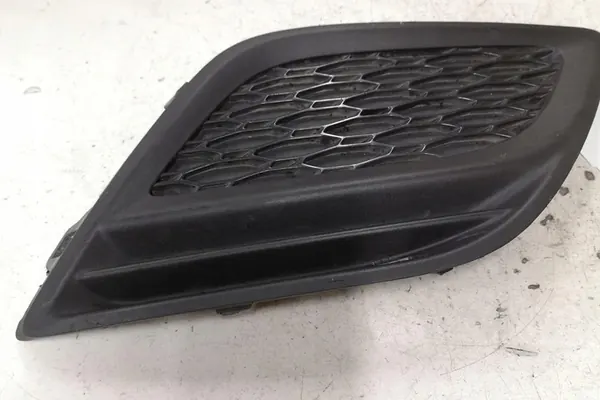 Griglia centrale paraurti VOLVO XC60 2011 image 3