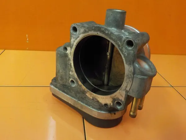 Corpo de borboleta AUDI TT 3.2 VR6 022133062AA image 3