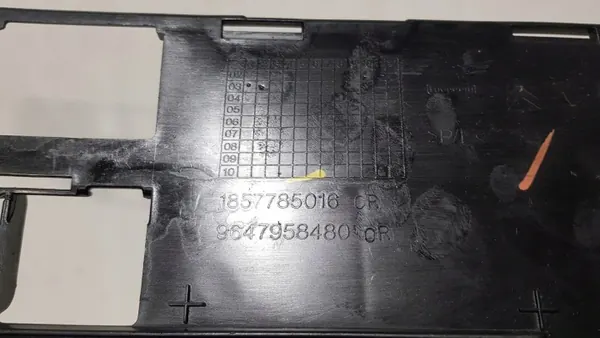 Front Lüftungsgitter OEM 9647958480 für Citroen Xsara image 3