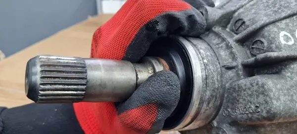 Carcasa Trasera con Brida OEM 0CL301213C para Audi image 10