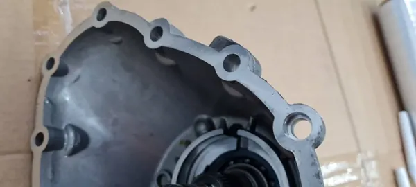 Carcasa Trasera con Brida OEM 0CL301213C para Audi image 7