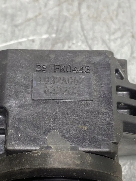 Sytytyskelan OEM FBZ16584 Mitsubishi Outlanderille image 3