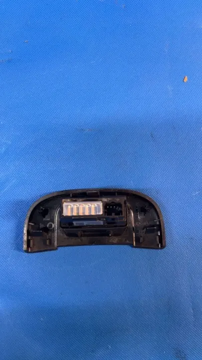 Panel de control USB OEM 5Q0035726 L para Skoda Fabia image 4