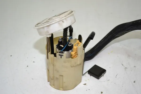 Brandstofpomp MERCEDES W219 CLS 3.0 CDI A2114701694 image 2