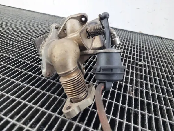 EGR-koeler OEM 7805446 voor BMW F01 F10 3.0 D image 8