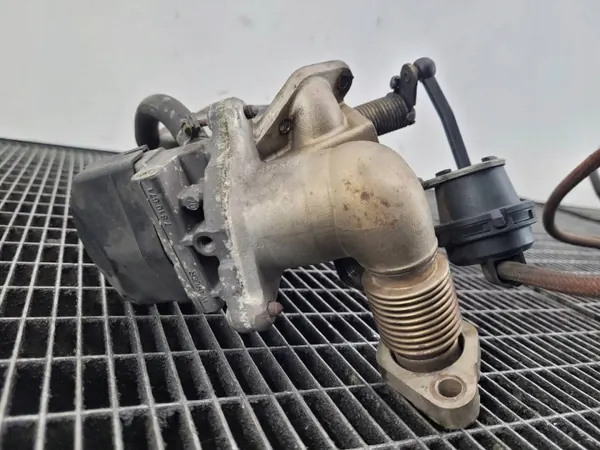 EGR-koeler OEM 7805446 voor BMW F01 F10 3.0 D image 9
