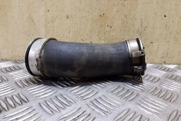 Tubería de intercooler AUDI Q7 3.0L Diesel 2008 OEM 7L6145708H image 4