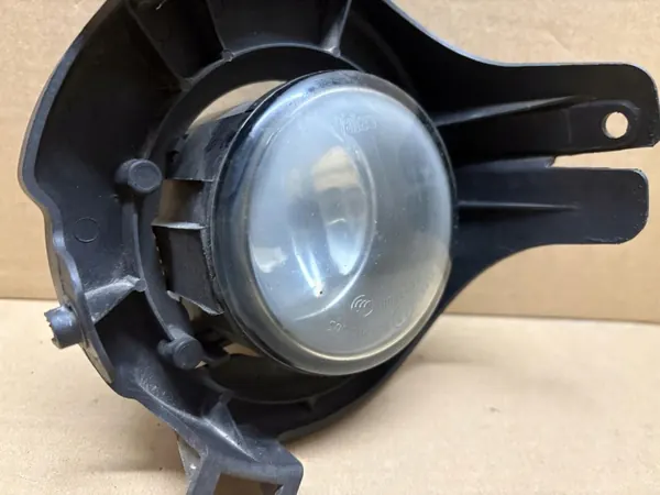 Nissan OEM 26150-EA500 Halogenstrålkastare Höger image 3