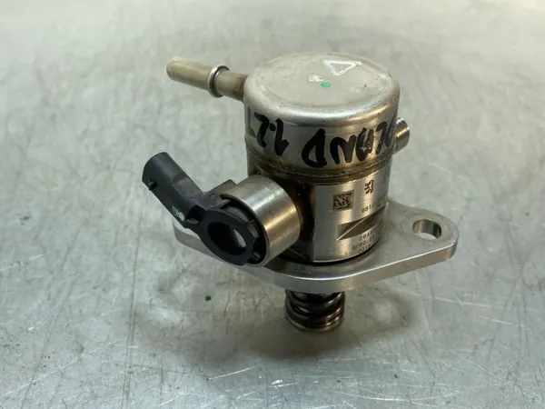 Pompe haute pression OEM 9812133780 pour Opel Grandland X image 3
