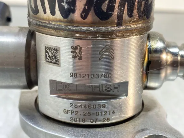 Pompe haute pression OEM 9812133780 pour Opel Grandland X image 4