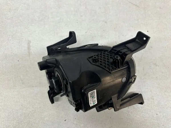Farol de Neblina Esquerdo Kia Ceed III 2019 OEM image 3