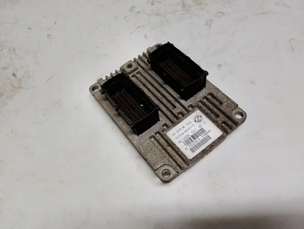 FIAT PANDA II Unité de Contrôle Moteur 1.2 IAW5SF8.M4 image 2