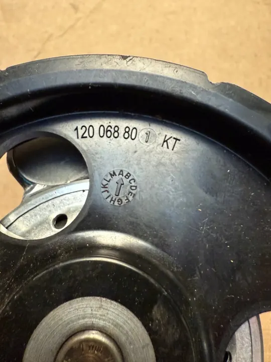 Polia da Bomba de Água OEM 120068801KT - Usado image 3