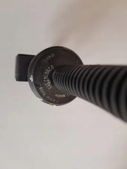 Injecteur Carburant Ford OEM GL34-9B325-DB - Occasion image 3