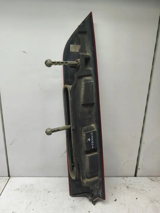 LÁMPARA TRASERA DERECHA RENAULT KANGOO 8200150621 image 6