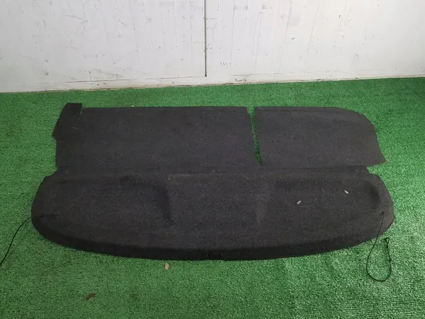 Estante de maletero Toyota Yaris I OEM 643300D010 - Usado image 2