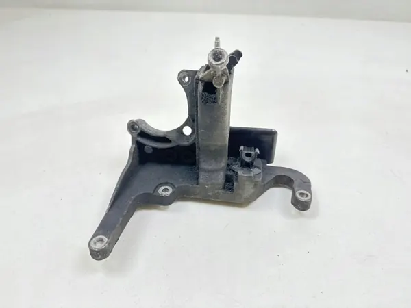 Support de pompe direction Ford OEM AV2C9B470AC image 4