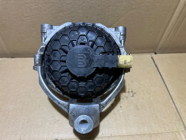 Moottorin tuki AUDI Q5 80A 2.0 TFSI 4M0199372B image 8