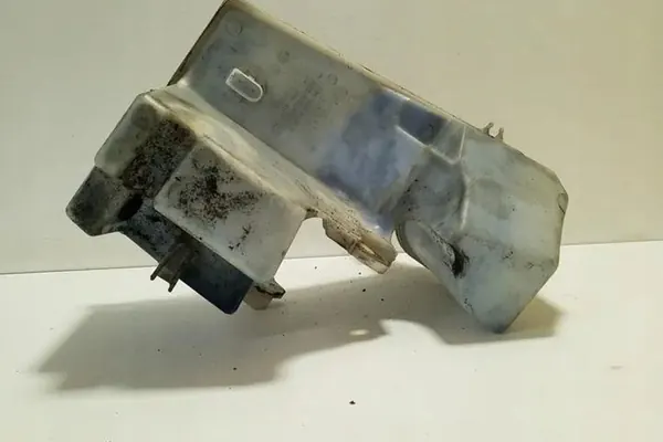 Pesunesteen Säiliö VW TRANSPORTER V (T5) MINIBUS / PASSENGER image 2