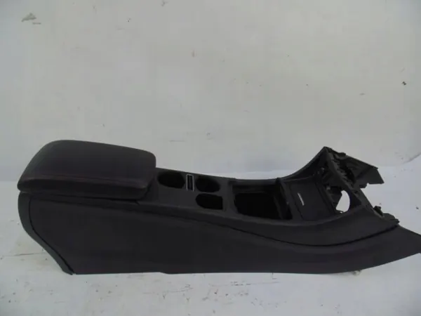 OEM 390327 Middenconsole Armsteun Mercedes A W176 image 3
