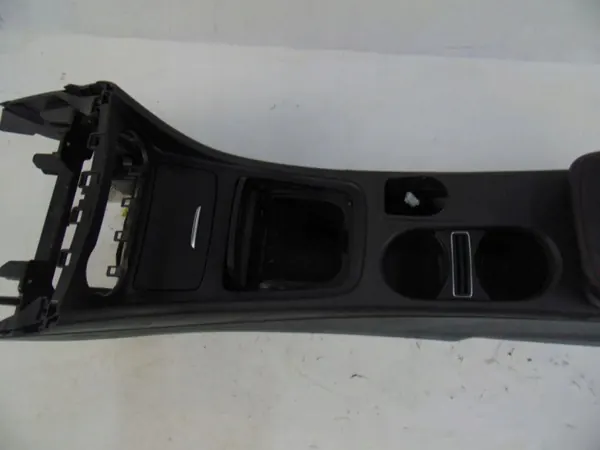 OEM 390327 Middenconsole Armsteun Mercedes A W176 image 5