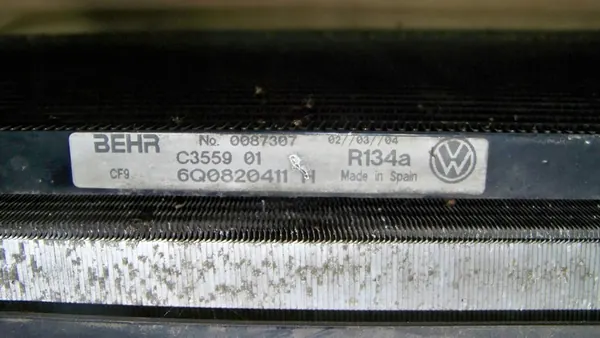 Conjunto de ventilador de refrigeración de agua Skoda Fabia I 1.2 image 8