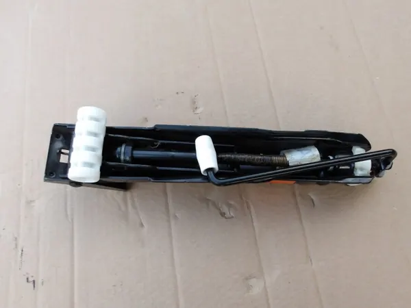 Wagenheber Audi A8 D4 OEM 4H0011031C - Gebraucht image 2