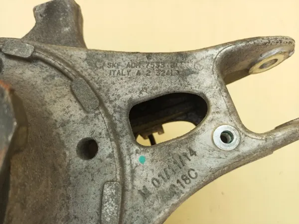 Cubo Roda Traseira Esquerda OEM 28A34101 Ferrari image 6