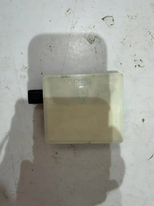 Sensor radar Mercedes-Benz OEM 263L306000 - Usado image 2